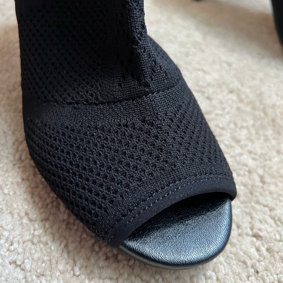 Life Stride Black Comfy Heels! - Picture 3 of 4